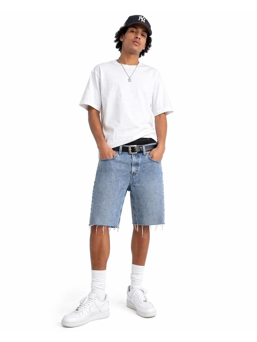 Levi’s Low Pro Straight Cutoff Denim Shorts W30 Light Wash Raw Hem